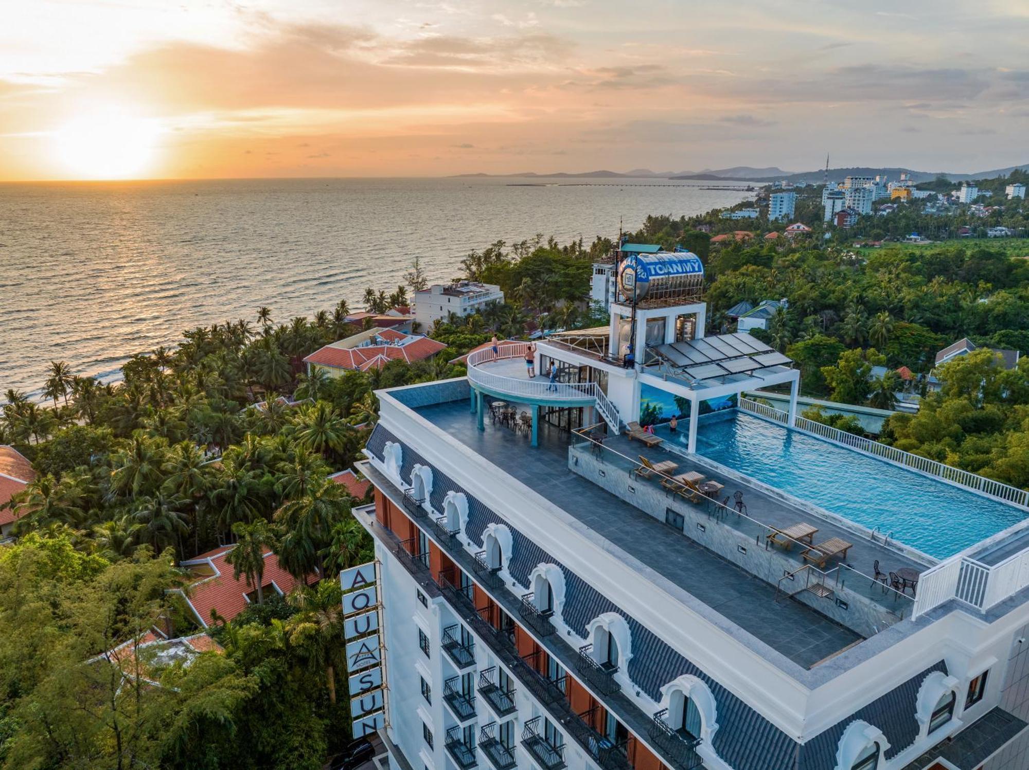 Aquasun Hotel 4*