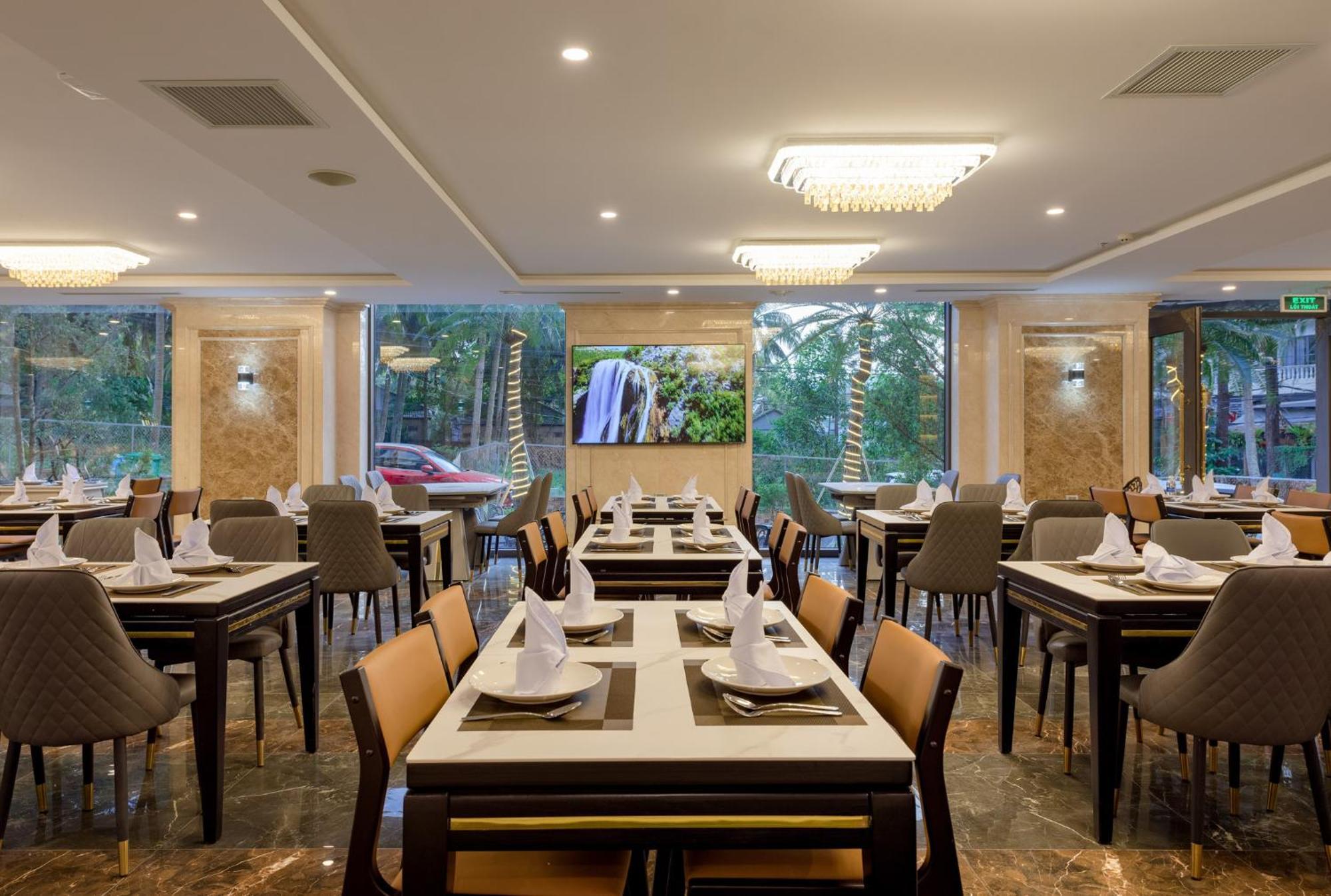 Aquasun Hotel